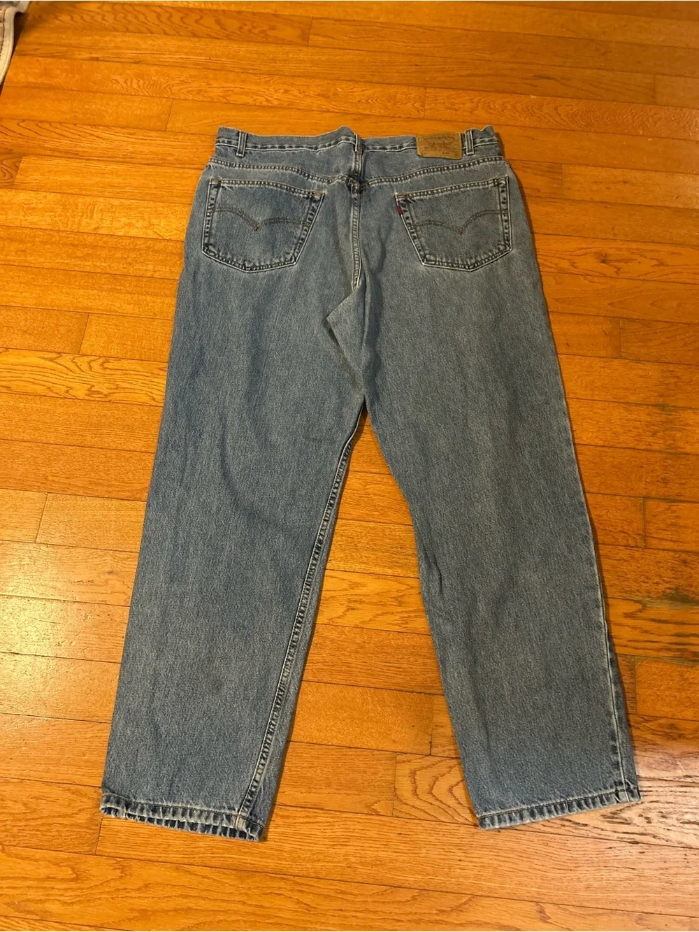 Levi's 550 Relaxed Fit Tapered Light Wash Jeans Men's Size 42x32 100% Cotton